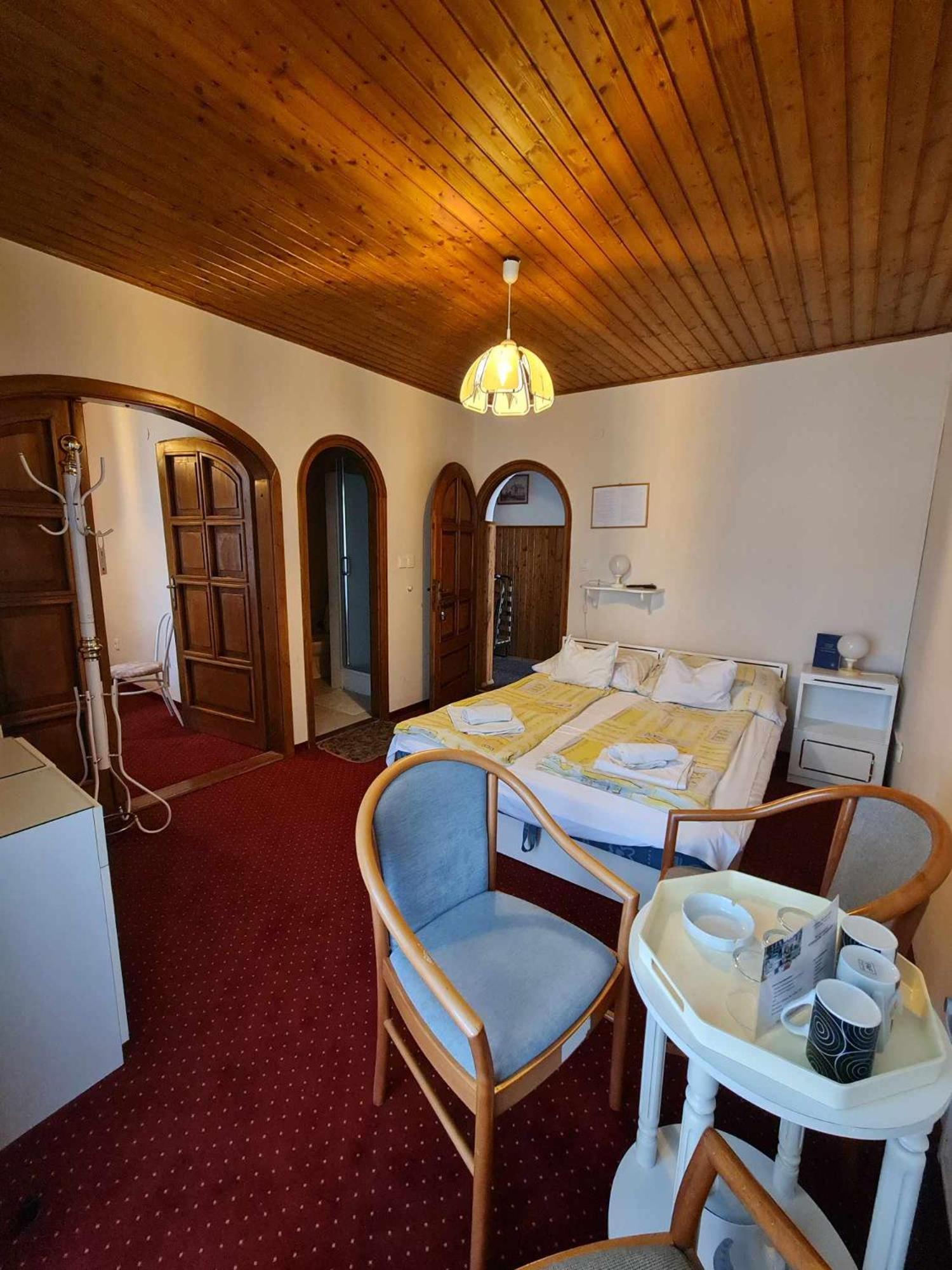 Steinhaus Bed & Breakfast Kestel Dış mekan fotoğraf