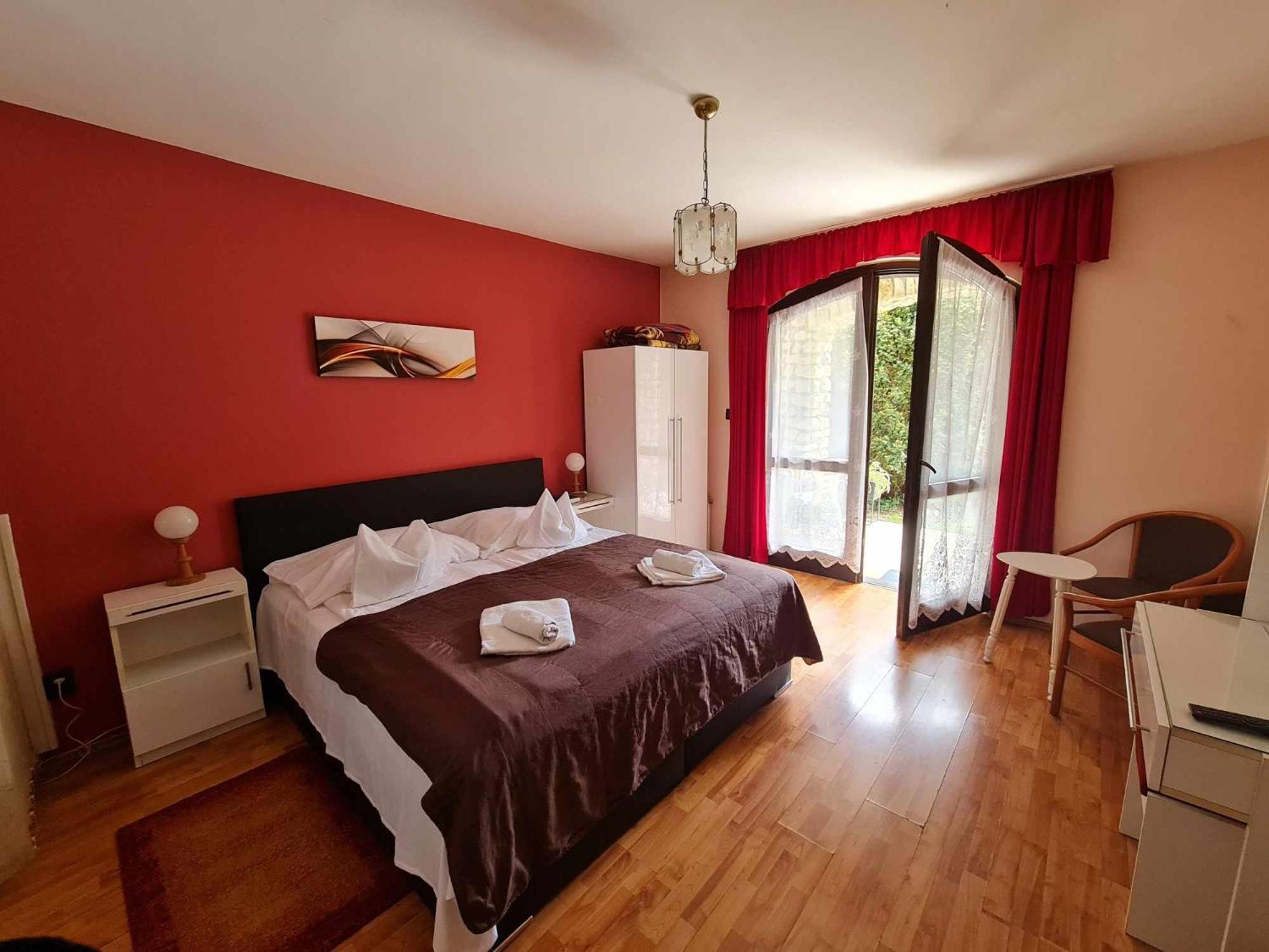 Steinhaus Bed & Breakfast Kestel Dış mekan fotoğraf