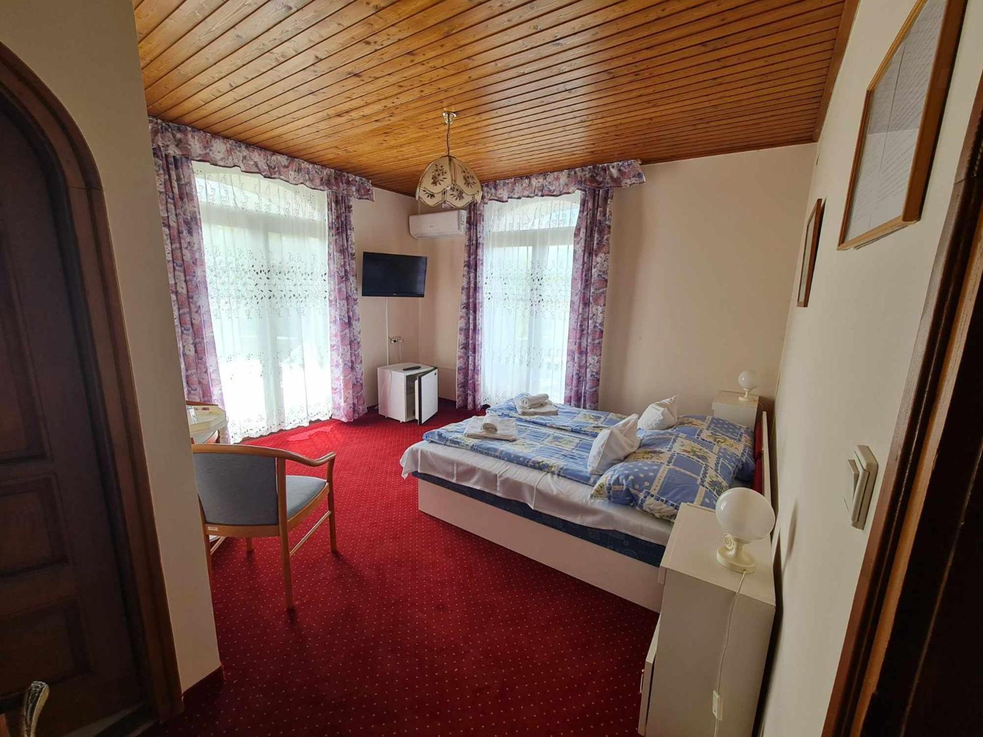 Steinhaus Bed & Breakfast Kestel Dış mekan fotoğraf