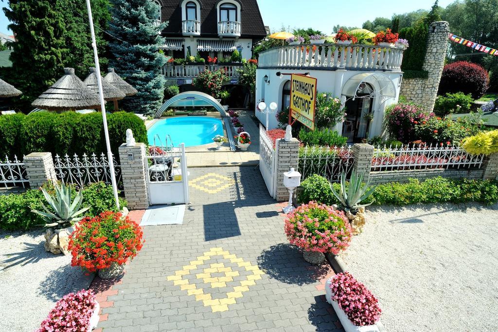 Steinhaus Bed & Breakfast Kestel Dış mekan fotoğraf