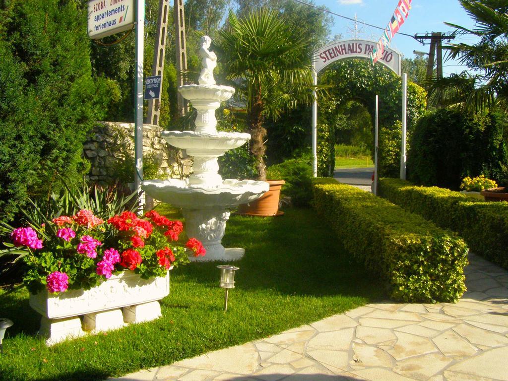 Steinhaus Bed & Breakfast Kestel Dış mekan fotoğraf