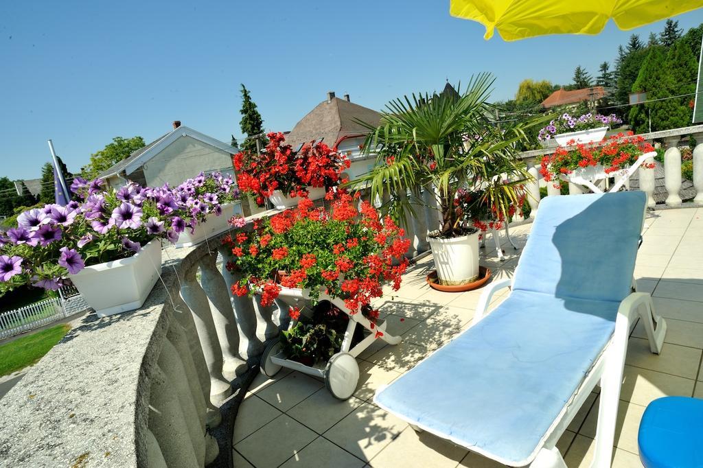 Steinhaus Bed & Breakfast Kestel Dış mekan fotoğraf