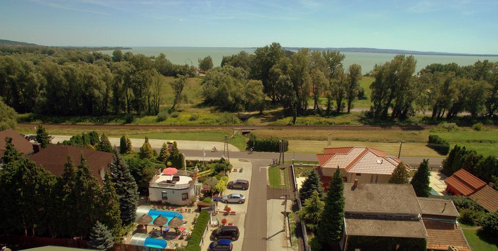 Steinhaus Bed & Breakfast Kestel Dış mekan fotoğraf