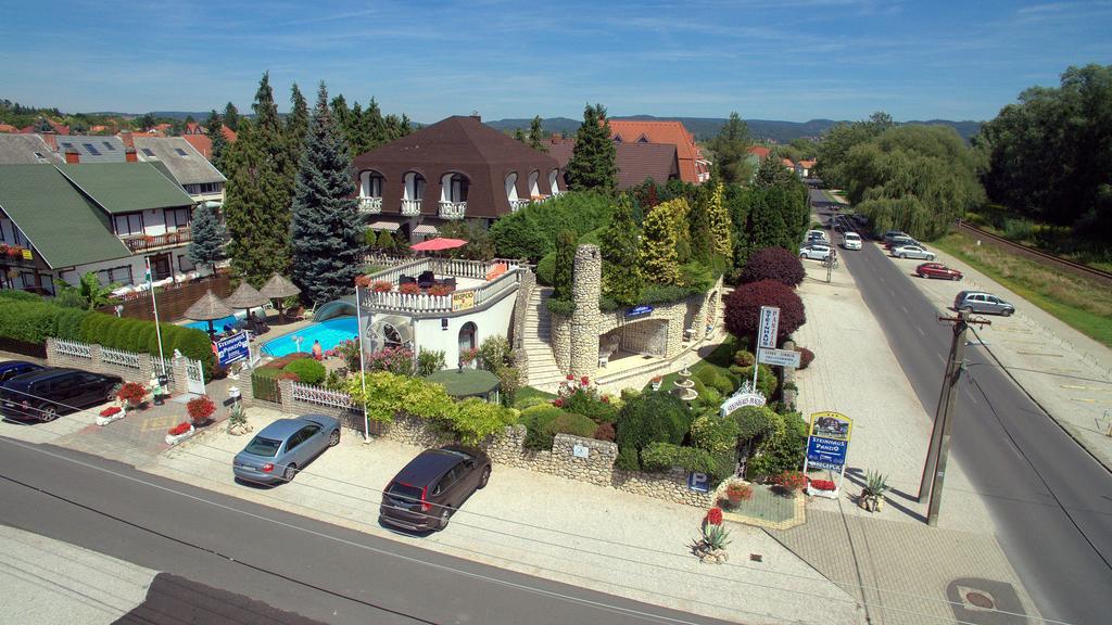 Steinhaus Bed & Breakfast Kestel Dış mekan fotoğraf
