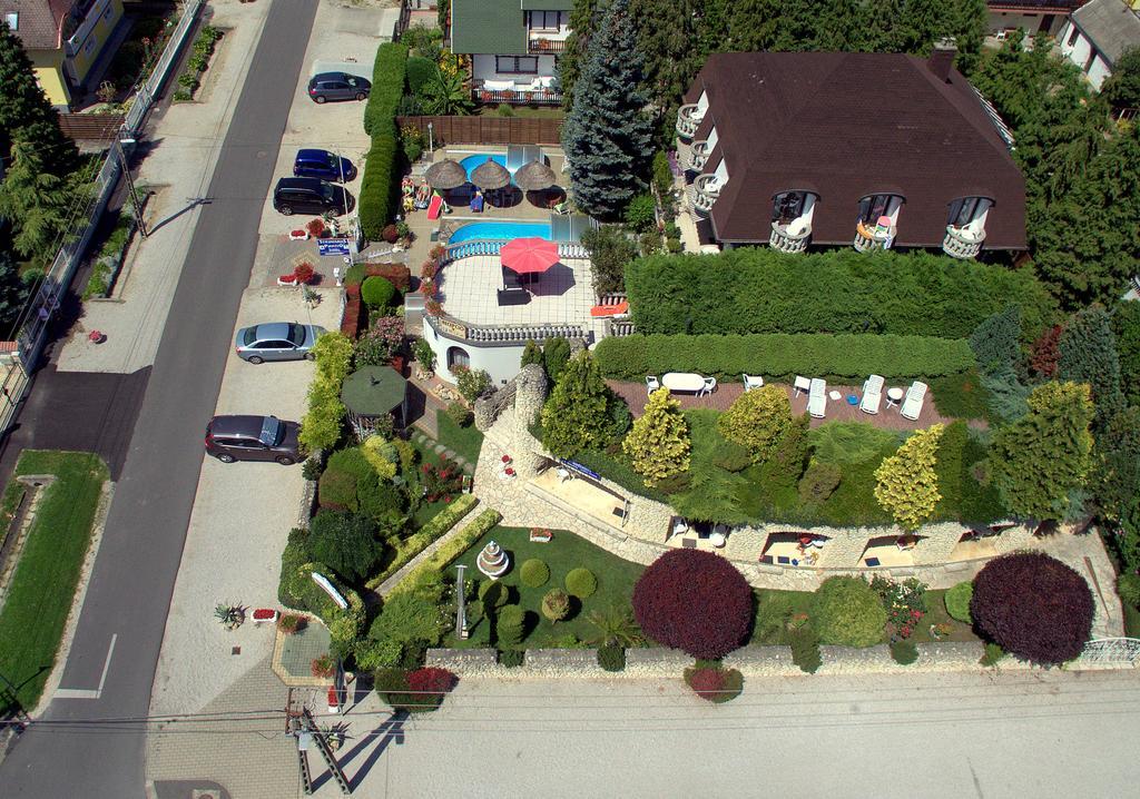 Steinhaus Bed & Breakfast Kestel Dış mekan fotoğraf