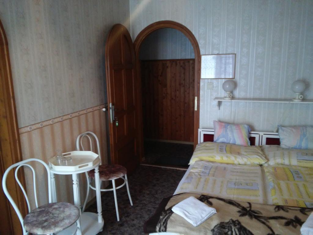 Steinhaus Bed & Breakfast Kestel Oda fotoğraf