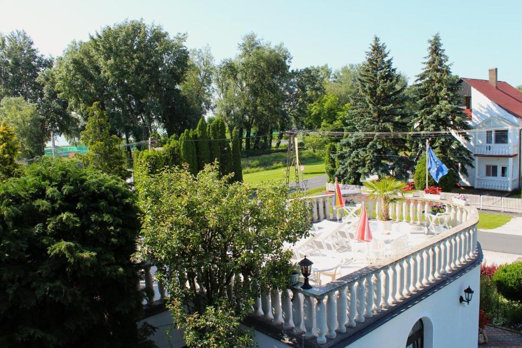 Steinhaus Bed & Breakfast Kestel Dış mekan fotoğraf
